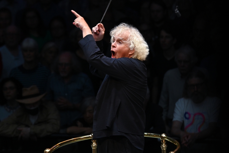 Review: BBC PROMS: PROM 62: RATTLE CONDUCTS MAHLER'S 6TH, Royal Albert Hall  Image